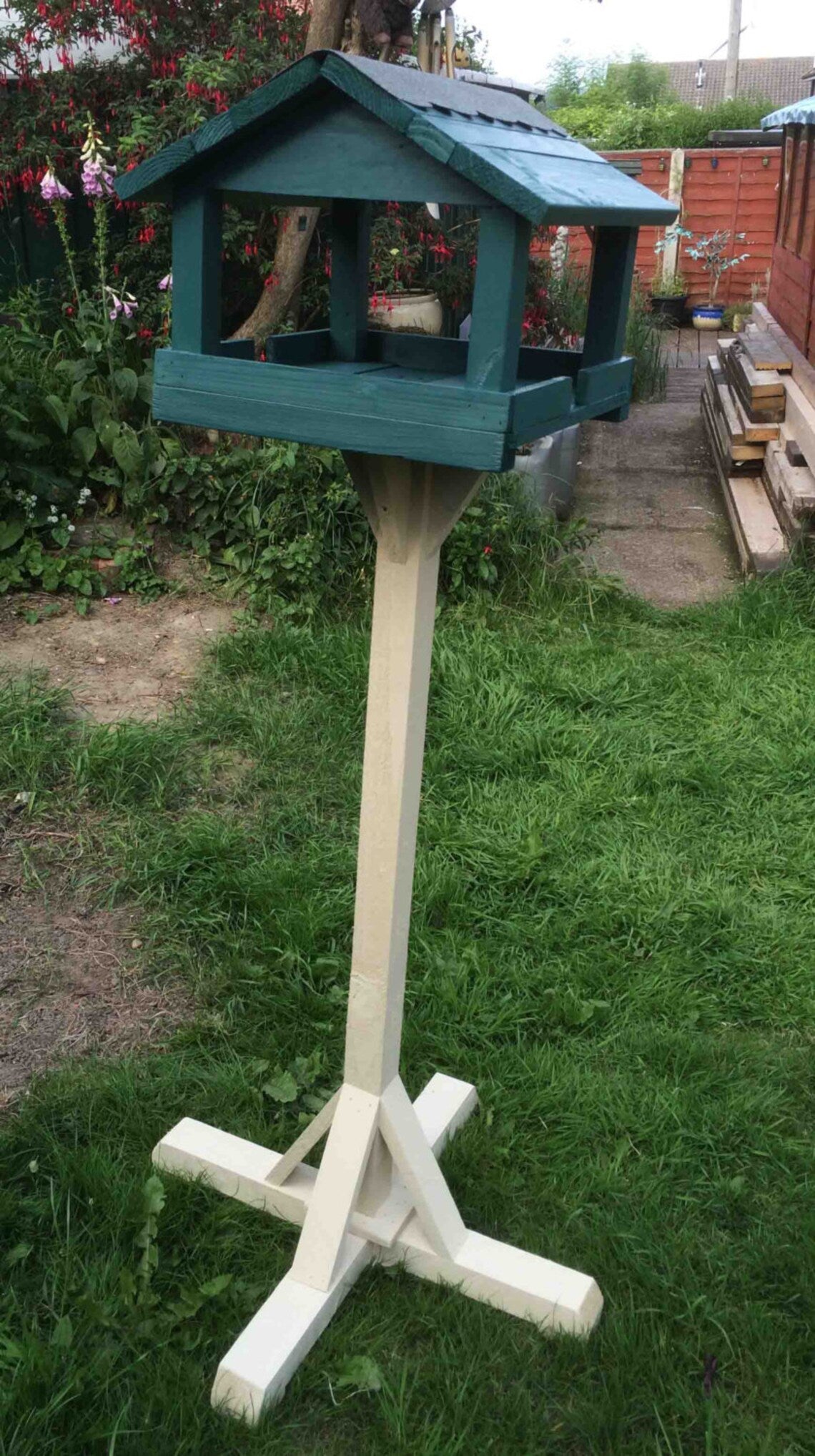 Bird Feeder Table - Sage and Country Cream