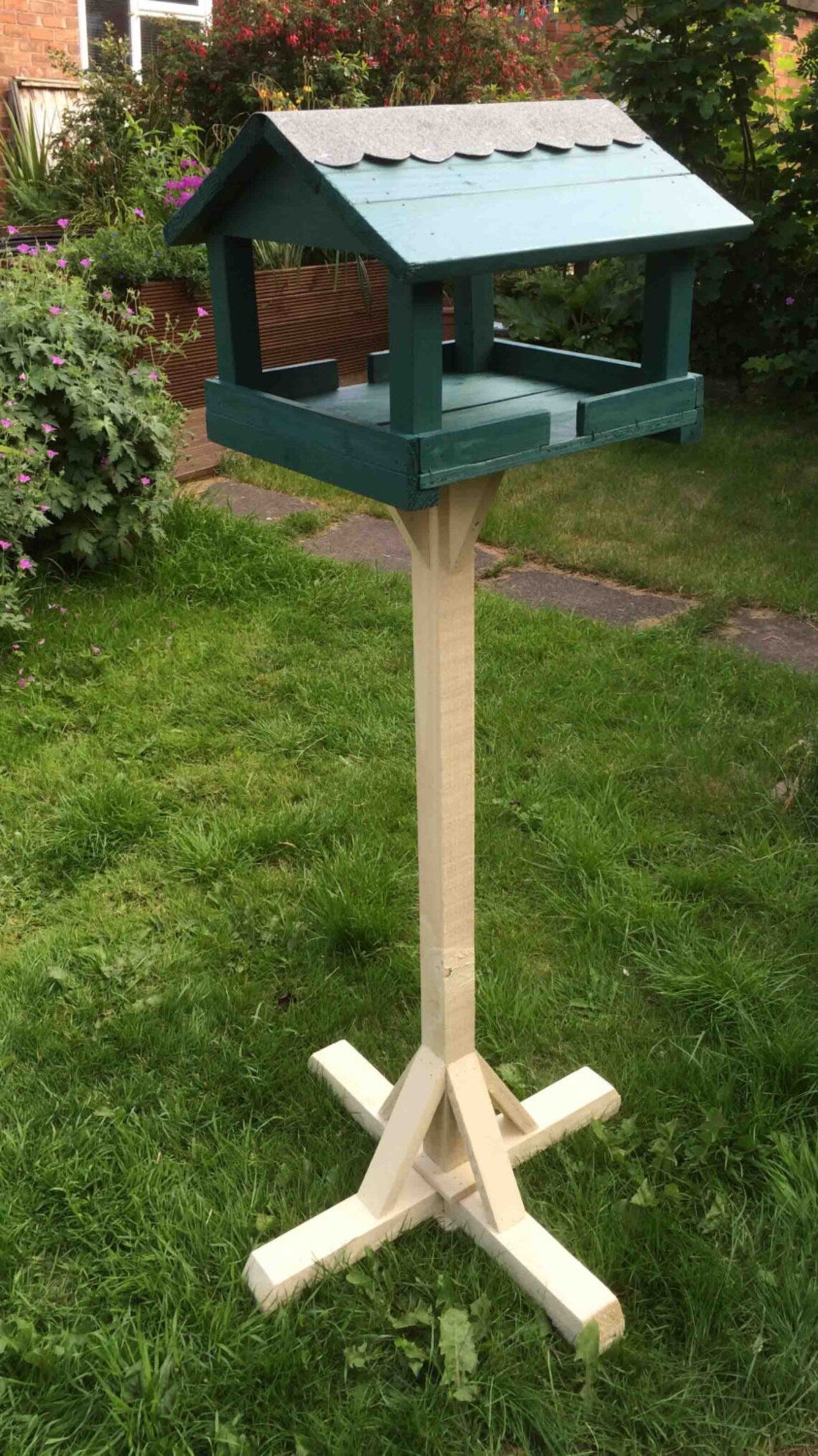 Bird Feeder Table - Sage and Country Cream