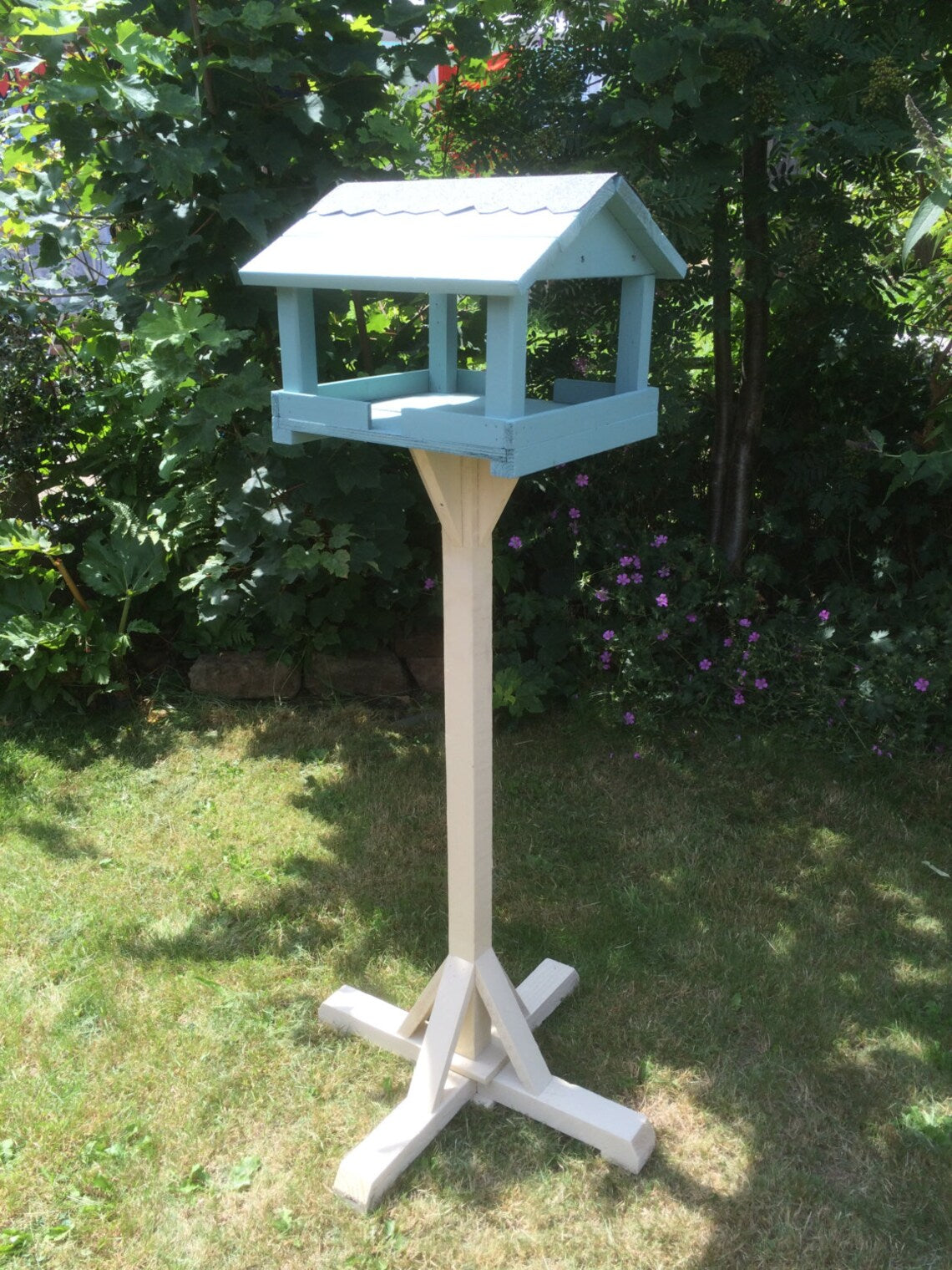 Bird Feeder Table - Seagrass and Country Cream