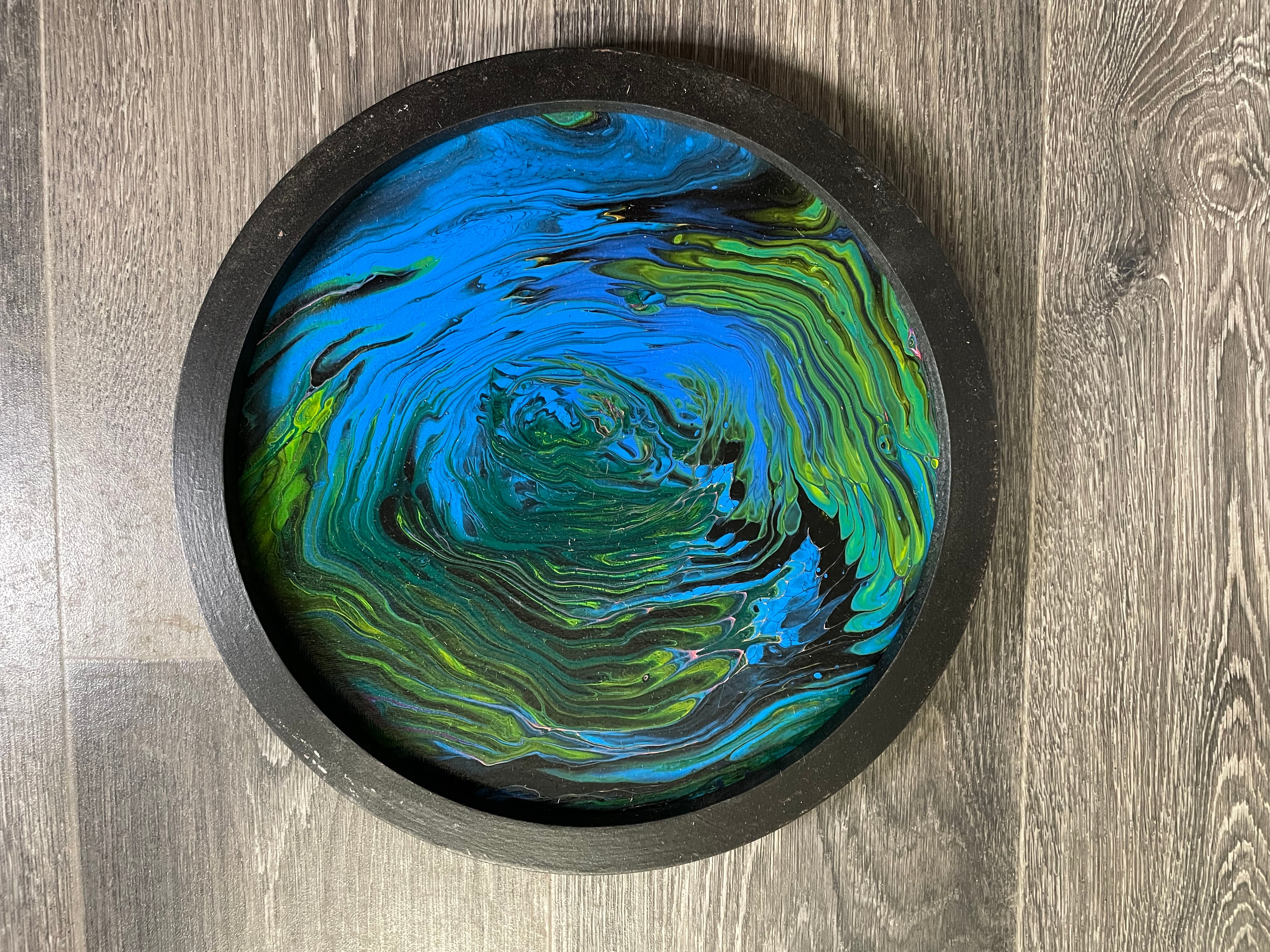 Acrylic pouring online art